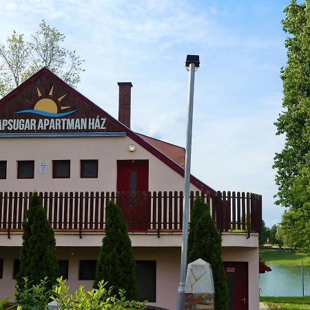 Napsugar Apartman Байя Екстериор снимка